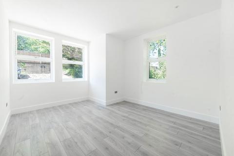 3 bedroom flat for sale, 102 West End Lane, Pinner HA5