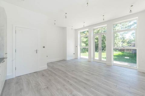 2 bedroom flat for sale, 102 West End Lane, Pinner HA5