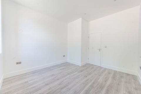 2 bedroom flat for sale, 102 West End Lane, Pinner HA5