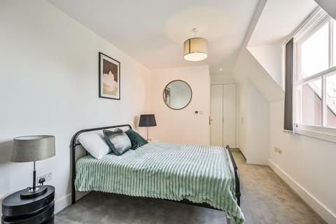 undefined, 1060-1072 High Road, London N20