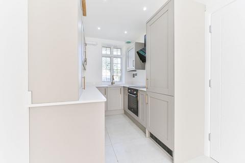 3 bedroom house for sale, 3 Kingswood Way, South Croydon CR2