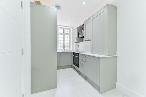 3 bedroom house for sale, 3 Kingswood Way, South Croydon CR2