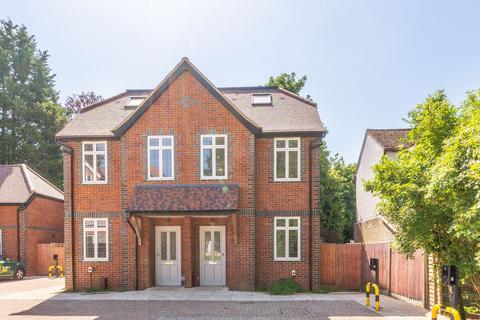 3 bedroom house for sale, 3 Kingswood Way, South Croydon CR2