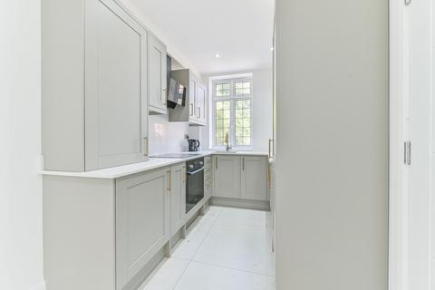 3 bedroom house for sale, 3 Kingswood Way, South Croydon CR2