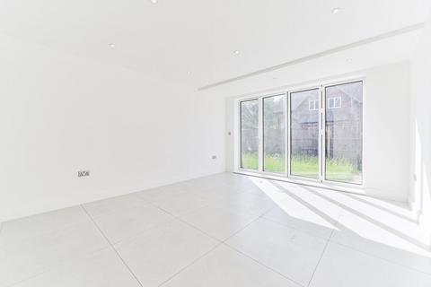 3 bedroom house for sale, 3 Kingswood Way, South Croydon CR2