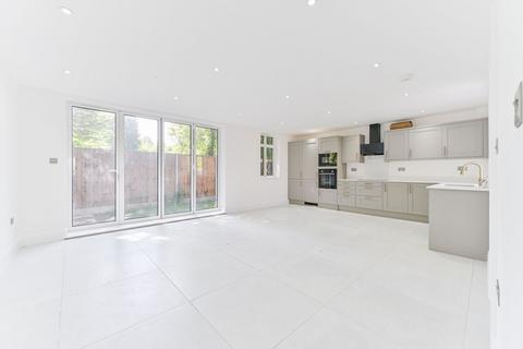3 bedroom house for sale, 3 Kingswood Way, South Croydon CR2