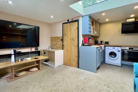 undefined, 73a Pine Road, Willesden NW2