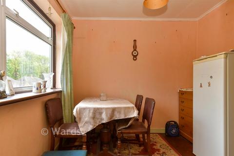 2 bedroom end of terrace house for sale, Concord Avenue, Chatham ME5