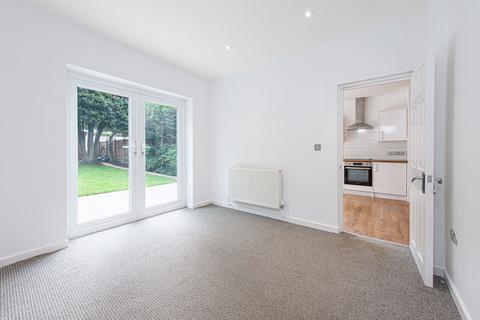 1 bedroom flat for sale, Cricklewood Lane, Child's Hill, London, NW2