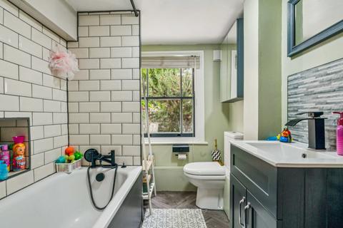 undefined, Ealing Green, London, W5