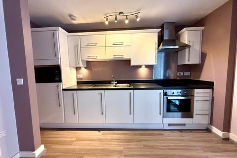 1 bedroom flat to rent, High Street, Hampshire SO14