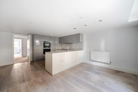 2 bedroom flat to rent, Sheet Street Windsor SL4