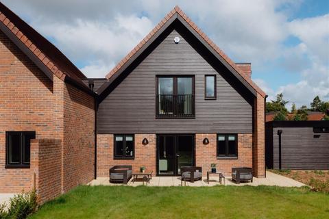 3 bedroom cottage to rent, Reading Road Henley On Thames RG9