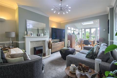 3 bedroom semi-detached house for sale, Lincombe Drive, Brookfield