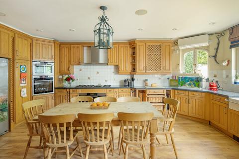 6 bedroom detached house for sale, Highwood Hill, London