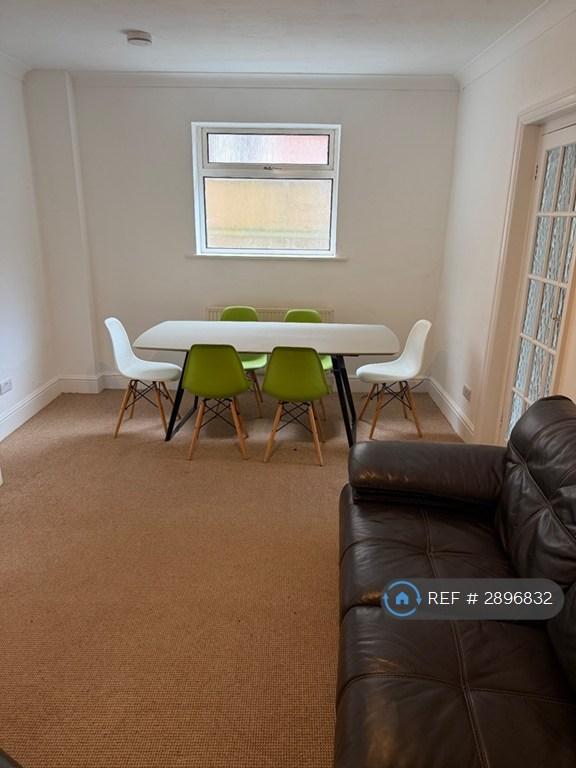 House in Southampton, Aldermoor - View 2