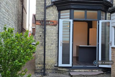 1 bedroom detached house to rent, Chesterton Road, Cambridge, CB4