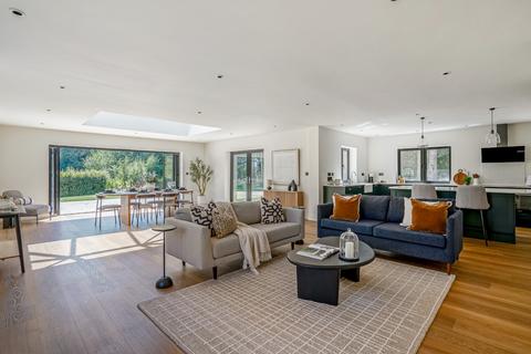 5 bedroom detached house for sale, Boundary Road, Rowledge, Farnham, Surrey, GU10