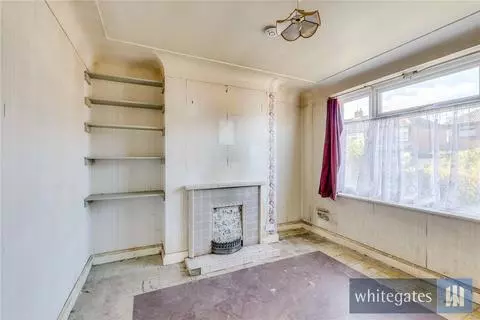 3 bedroom semi-detached house for sale - View 4
