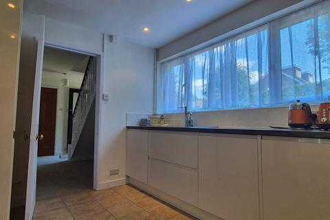3 bedroom detached house to rent, BASSETT, S016