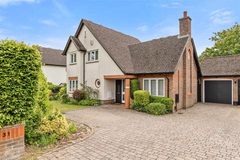 3 bedroom detached house for sale, Wilbury Road, Letchworth Garden City SG6 4JW