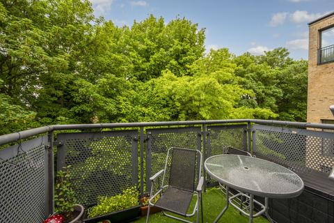 2 bedroom flat for sale, Chapter Way, Colliers Wood, London, SW19