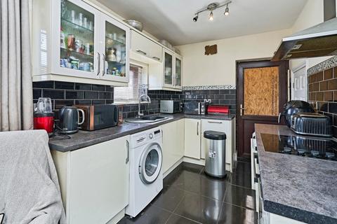 3 bedroom end of terrace house for sale, Leckie Road, Walsall, West Midlands, WS2