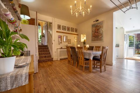 5 bedroom semi-detached house for sale, Marsland Road, Sale, Greater Manchester, M33