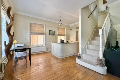 2 bedroom end of terrace house for sale, Middlebridge Street, Romsey, Hampshire