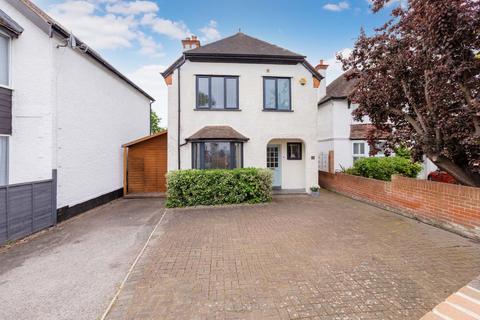 3 bedroom detached house for sale, Cookham Road, Maidenhead SL6
