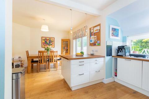 3 bedroom detached house for sale, Cookham Road, Maidenhead SL6