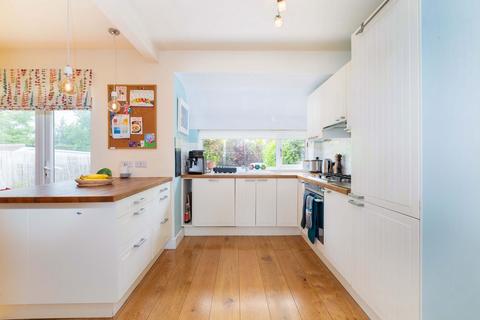 3 bedroom detached house for sale, Cookham Road, Maidenhead SL6
