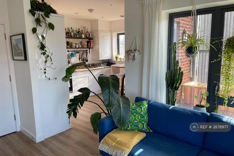 1 bedroom flat to rent, Broadash Close, London, SW16