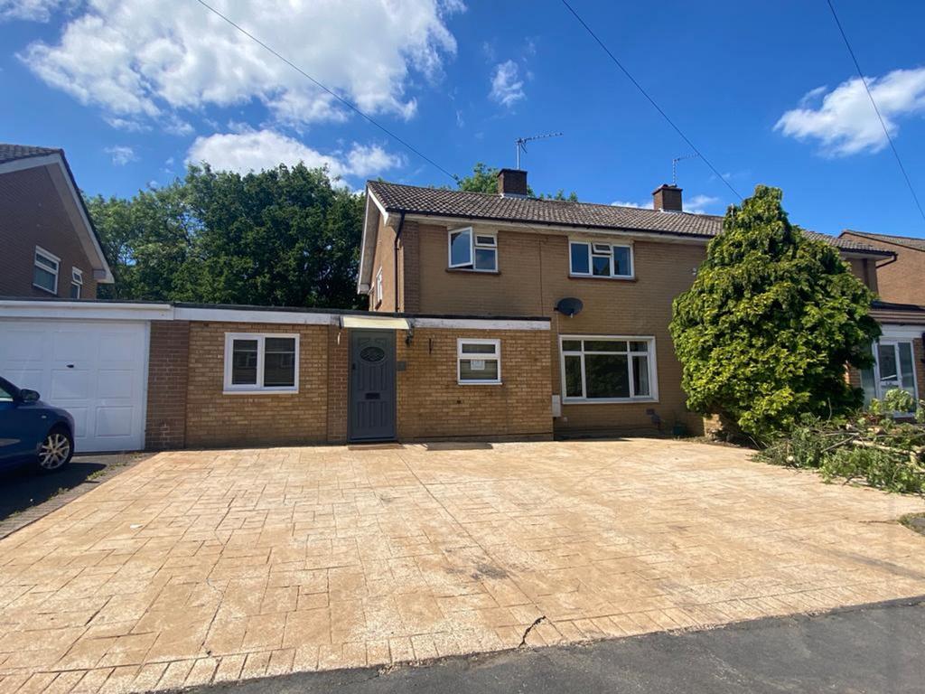 1 bedroom in a house share to rent