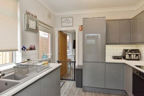 2 bedroom flat for sale, Green Lane, Wolverton, Milton Keynes, Buckinghamshire, MK12