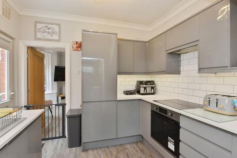 2 bedroom flat for sale, Green Lane, Wolverton, Milton Keynes, Buckinghamshire, MK12
