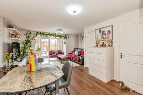 4 bedroom end of terrace house for sale, Clenshaw Path, BASILDON, Essex, SS14