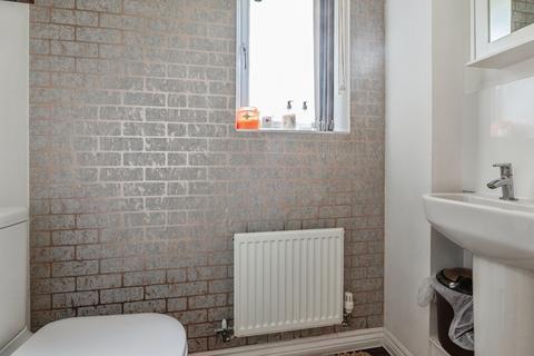4 bedroom end of terrace house for sale, Clenshaw Path, BASILDON, Essex, SS14