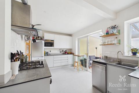 3 bedroom semi-detached house for sale, Old Road, Wakefield WF4