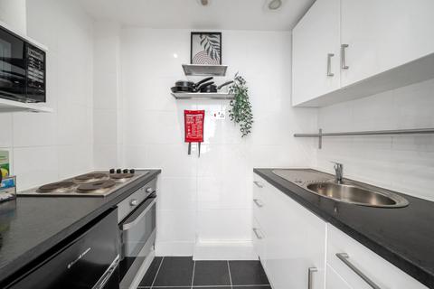 1 bedroom flat for sale, Sinclair Road, Kensington, London, W14