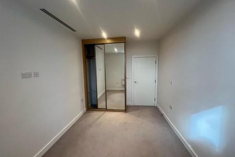 1 bedroom flat to rent, Noble Drive, Hayes & Harlington, Hillingdon, UB3 5FE