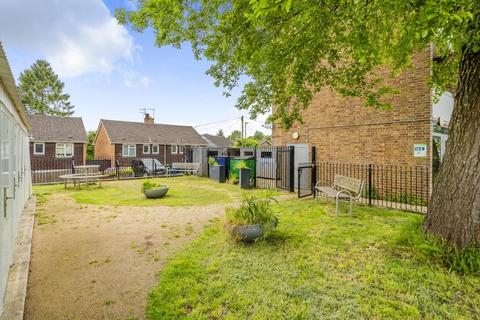 3 bedroom apartment to rent, Headington Oxford, OX3