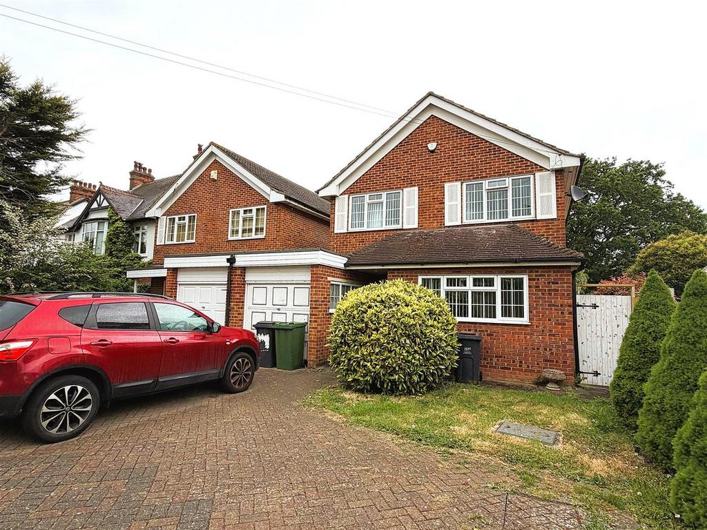 Detached house exterior, driveway, garage