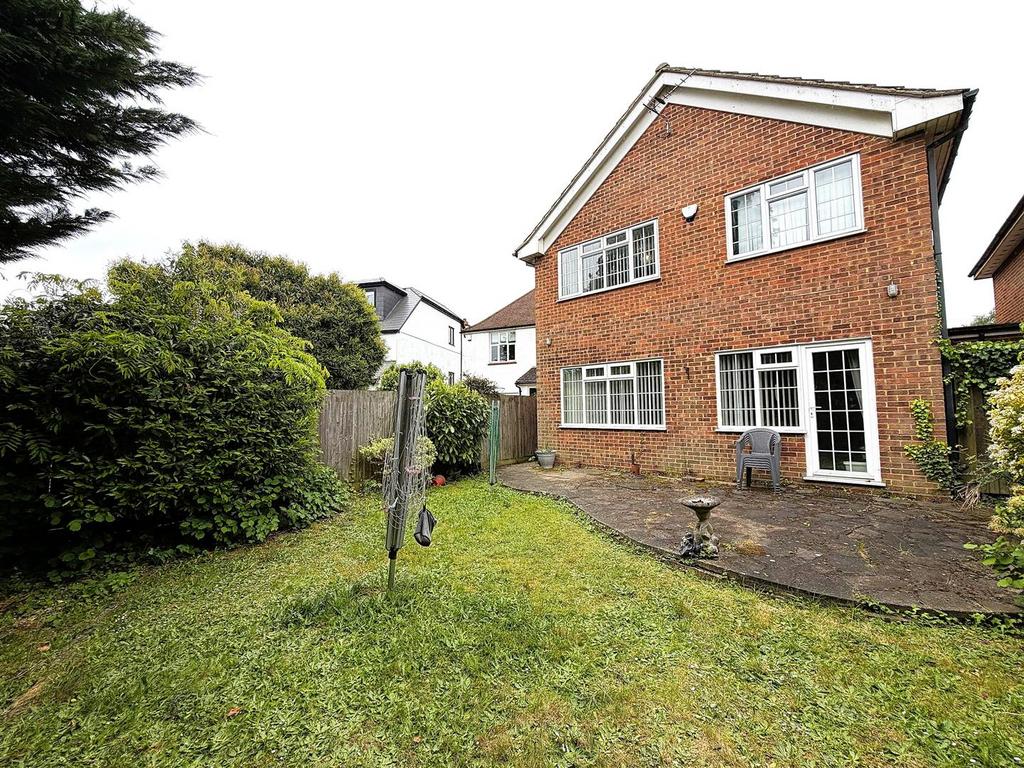 Detached house exterior, garden