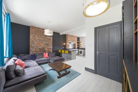 3 bedroom apartment for sale, Oldham Road, Manchester M4