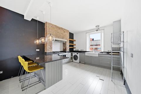 3 bedroom apartment for sale, Oldham Road, Manchester M4