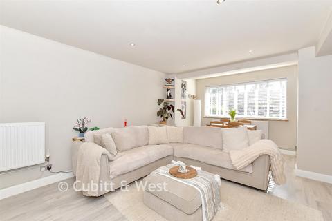 3 bedroom end of terrace house for sale, Bondfields Crescent, Havant PO9