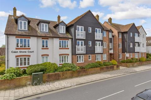 1 bedroom flat for sale, Queen Street, Arundel, West Sussex