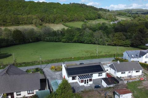 2 bedroom detached bungalow for sale, Ty Mawr, Llanybydder