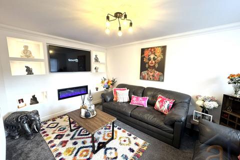 3 bedroom detached house for sale, Neales Fold, Southport, PR9 8HW